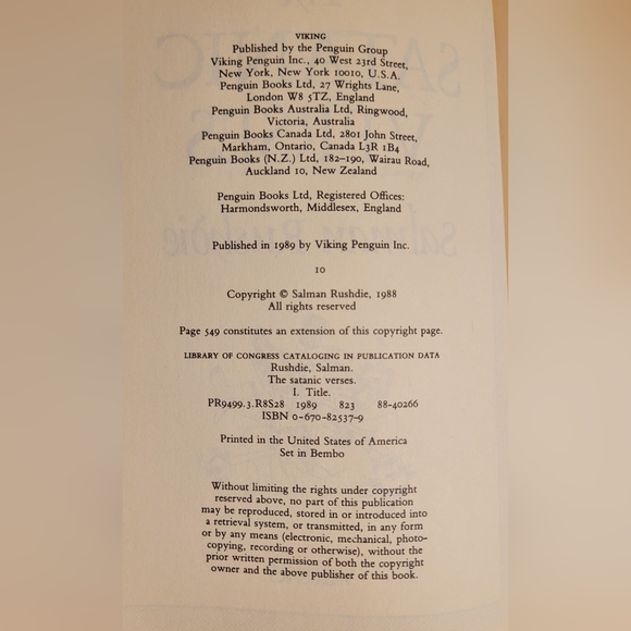 VTG 1989 The Satanic Verses by Salman Rushdie HC w/DJ Good Condition Viking - Picture 13 of 16